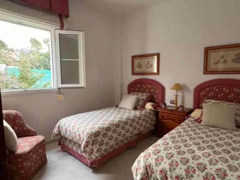 9f81c73933c69eda73814d3732f808ab - 12