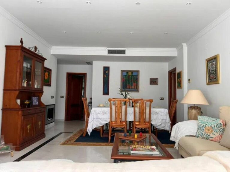 9f81c73933c69eda73814d3732f808ab - 2