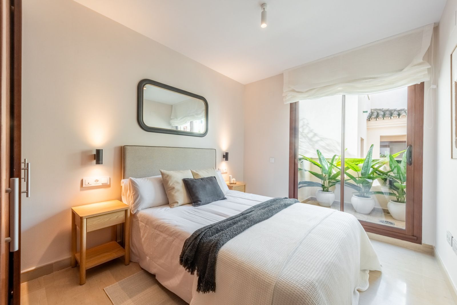 a00c7a40d6dc883f183d8e8611cc9712 - 14