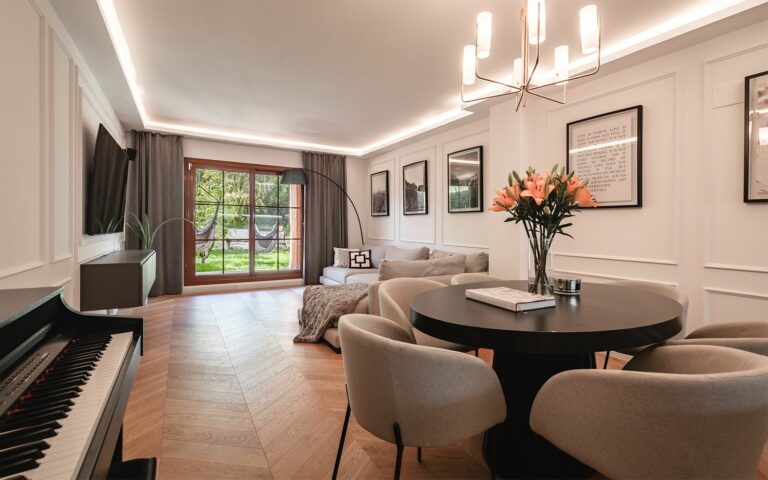 a044ca6e9e43e2f7532f671205e842f4 - 1