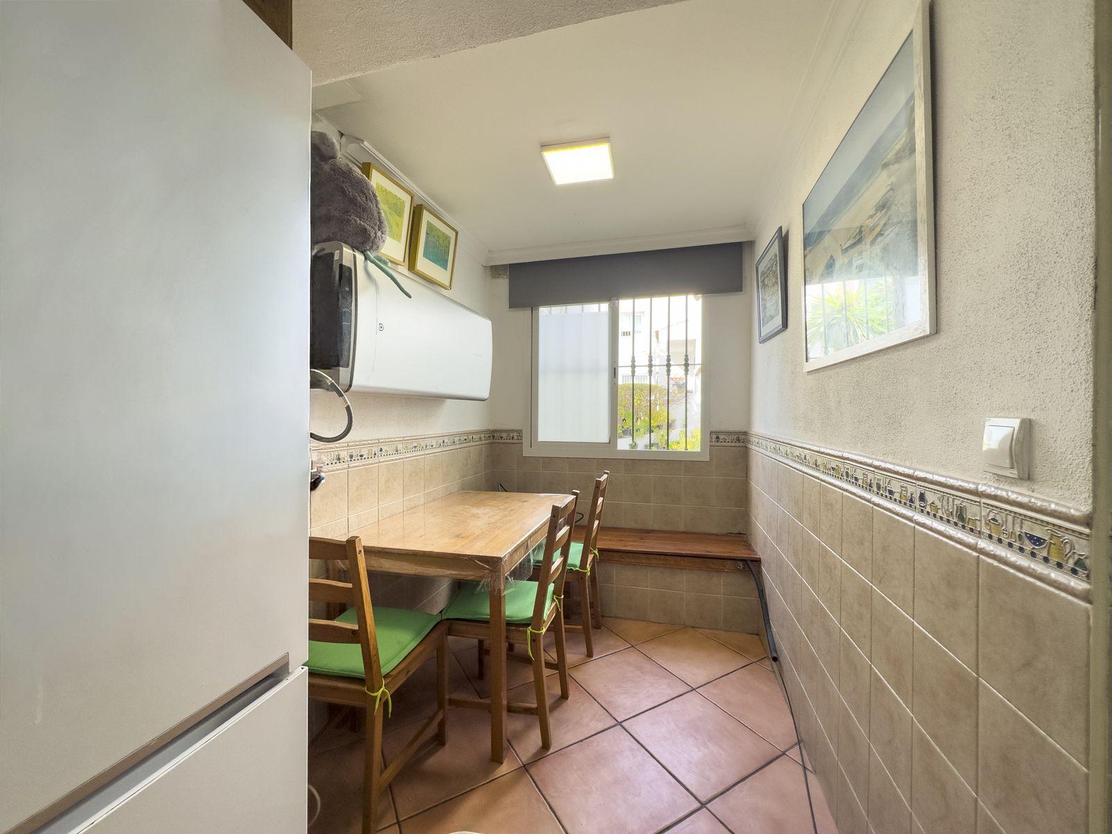 a04f90beda6eb9d11c567e429f8e93be - 12