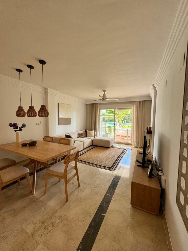 a0e2b31cd8eb9fdbe509ccb8b016f228 - 1