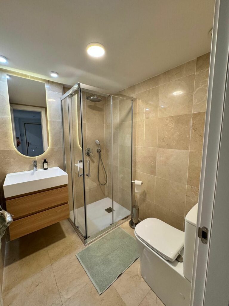 a0e2b31cd8eb9fdbe509ccb8b016f228 - 14