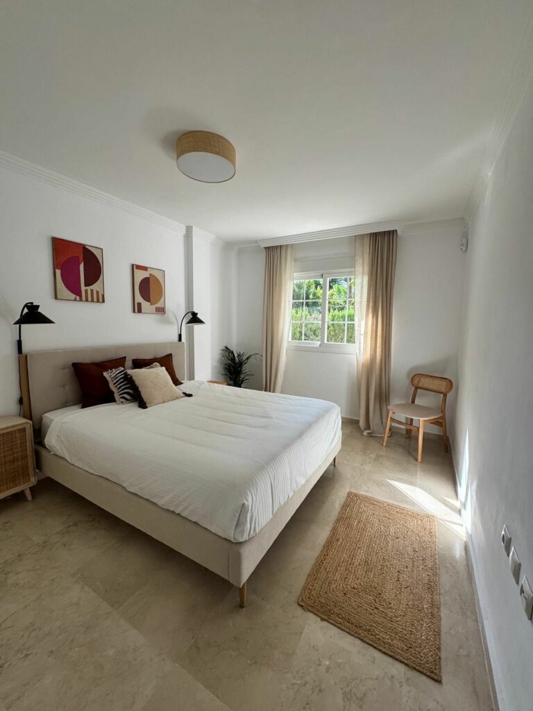 a0e2b31cd8eb9fdbe509ccb8b016f228 - 8