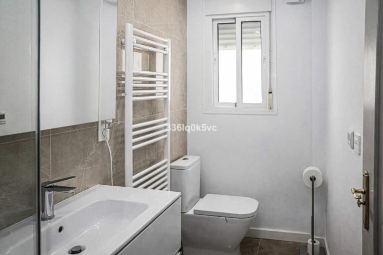 a15978e2207dbd4b1a33bc7dda6a8240 - 6