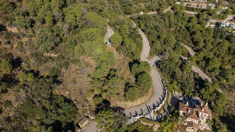 a1d3ad31c9c59ea5bf55c61f5657d322 - 8