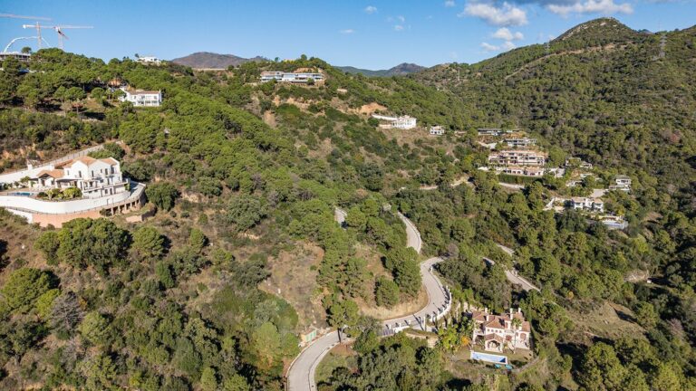 a1d3ad31c9c59ea5bf55c61f5657d322 - 9