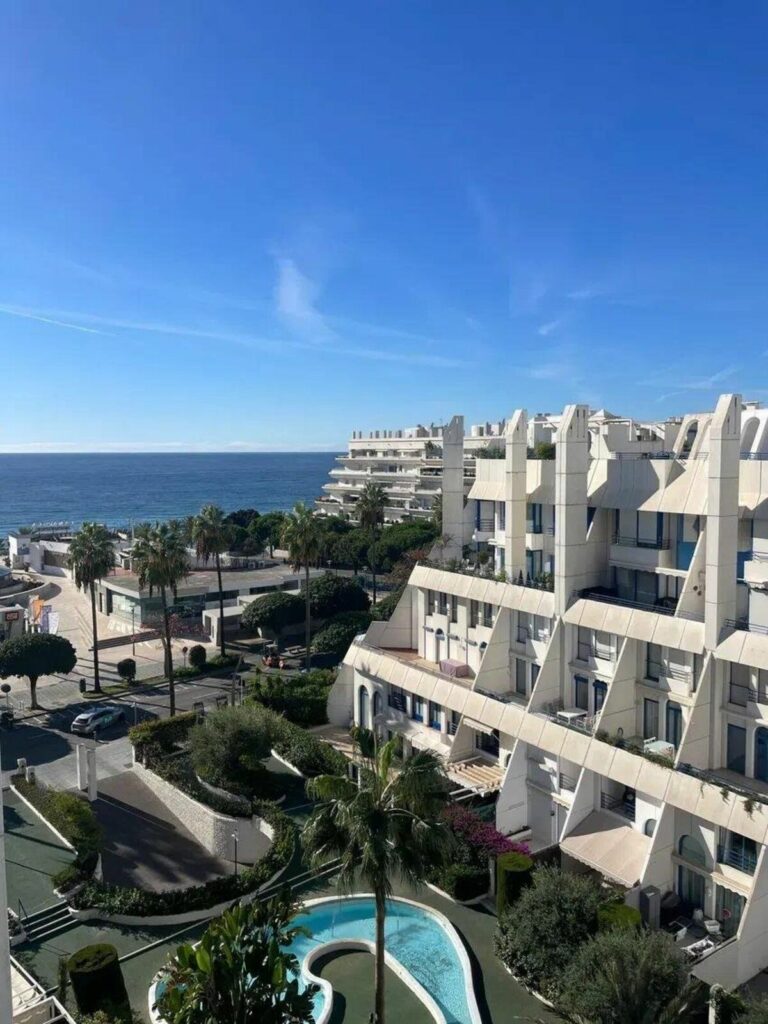 a3618c4f7bb9d8cb7bcbc97953f4a935 - 8