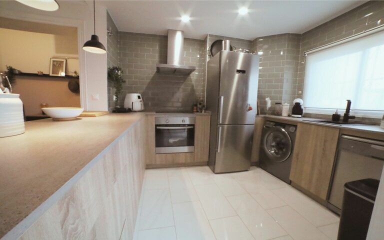 a6831da71eba623a2c5df810b784a546 - 8