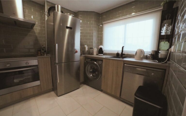 a6831da71eba623a2c5df810b784a546 - 9