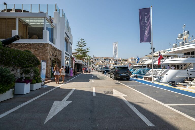 a8bf9888be6af556a5cd9ae7fae53f03 - 13