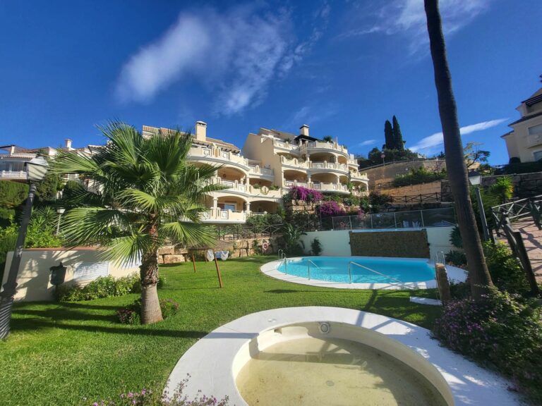 a90a3d160e1a65bc2e4e7d03fffe261c - 1