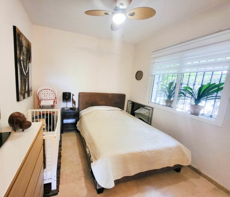 a90a3d160e1a65bc2e4e7d03fffe261c - 10