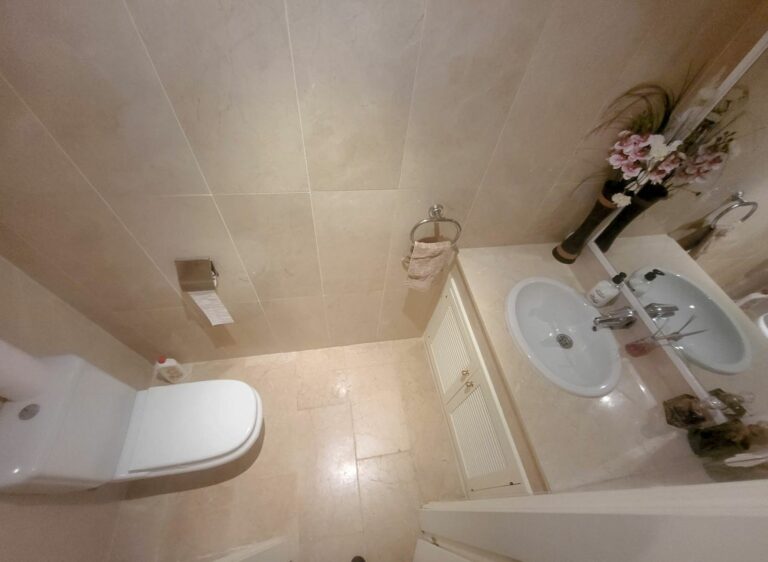 a90a3d160e1a65bc2e4e7d03fffe261c - 12