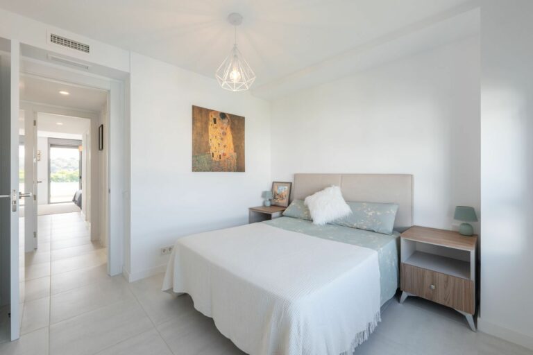 ab8cb40c0793dc8bb101eaa47824ee9d - 7