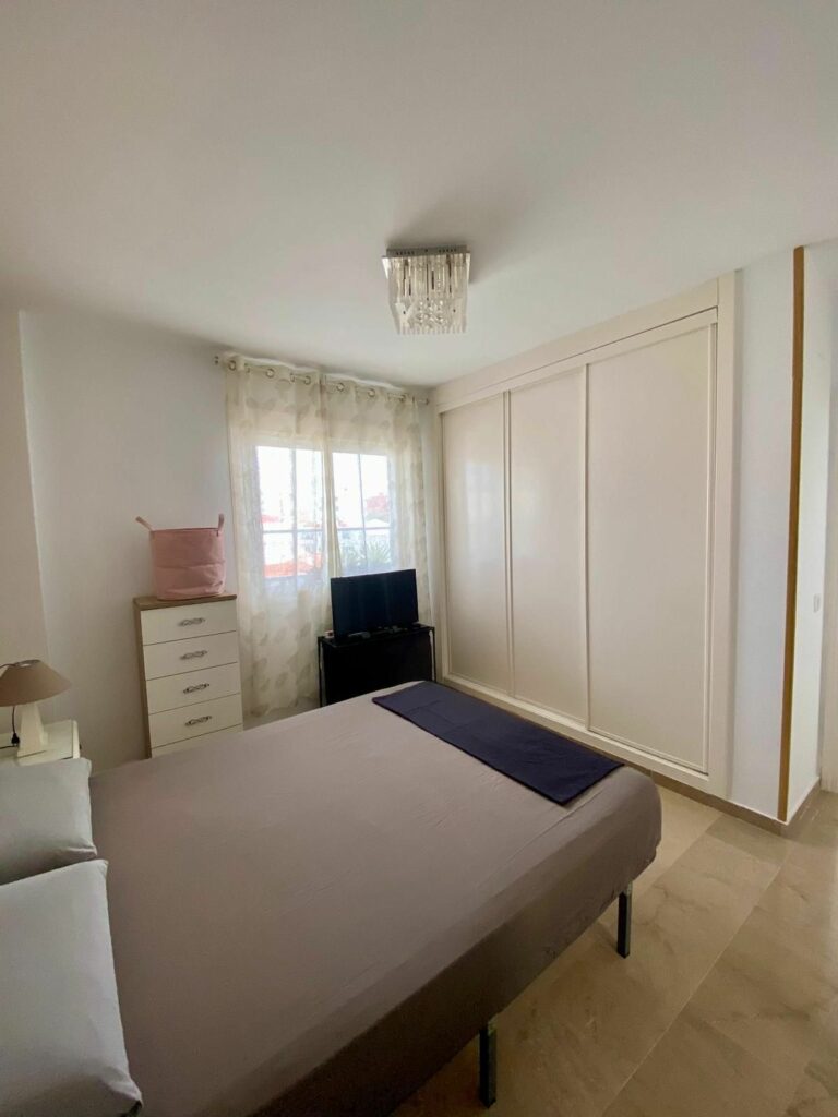 aca6c7715fa6c60ac9cb54425010d19c - 4