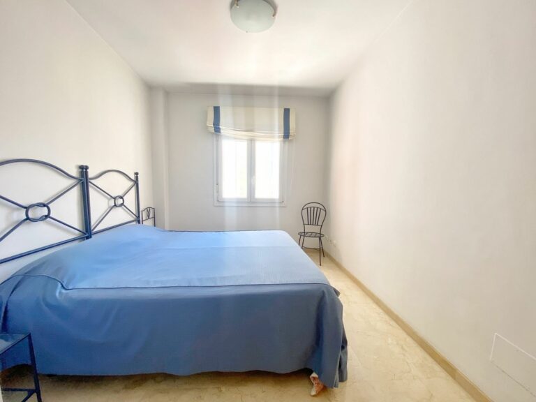 ae60f8d46d69acacbd024ed8270e551c - 12