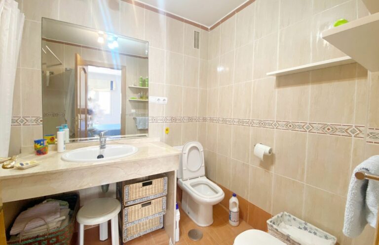 ae60f8d46d69acacbd024ed8270e551c - 16