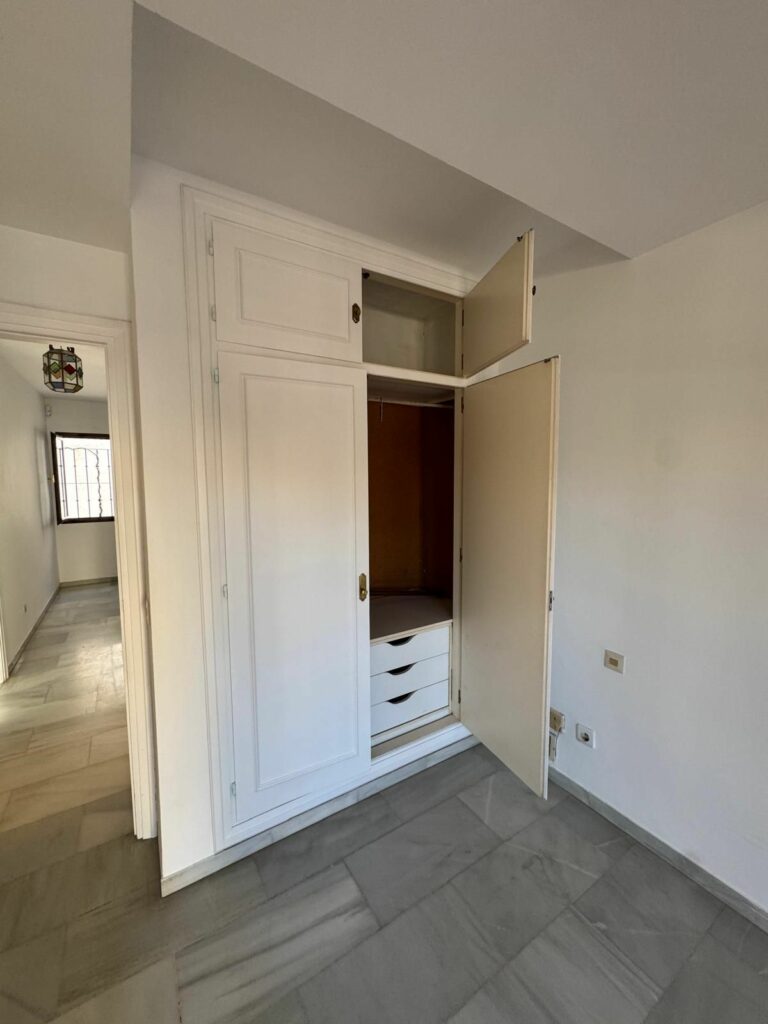 aecb022e9300646697edce5d5c462105 - 14