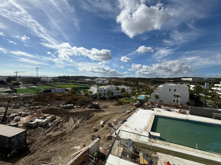 aecdbdce3f6fa4e6042b27f9862cd768 - 15