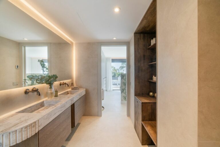 b02124616a68c49e8bd417a138960932 - 15