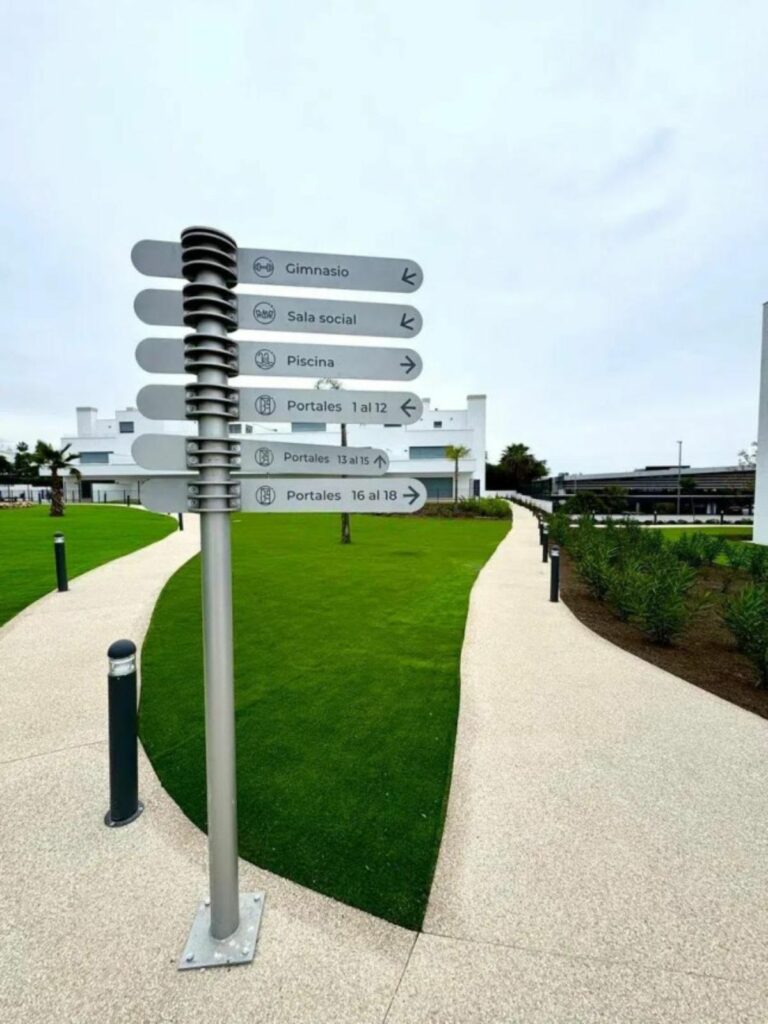 b09704cbf02a26b4f32d92f1fb995ad5 - 9