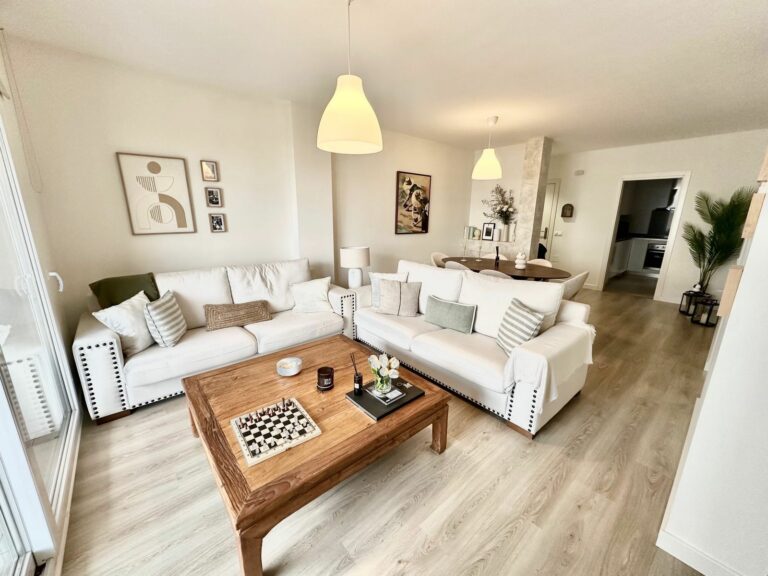 b1e2ebc842147464db9c4b0a4e736de4 - 7