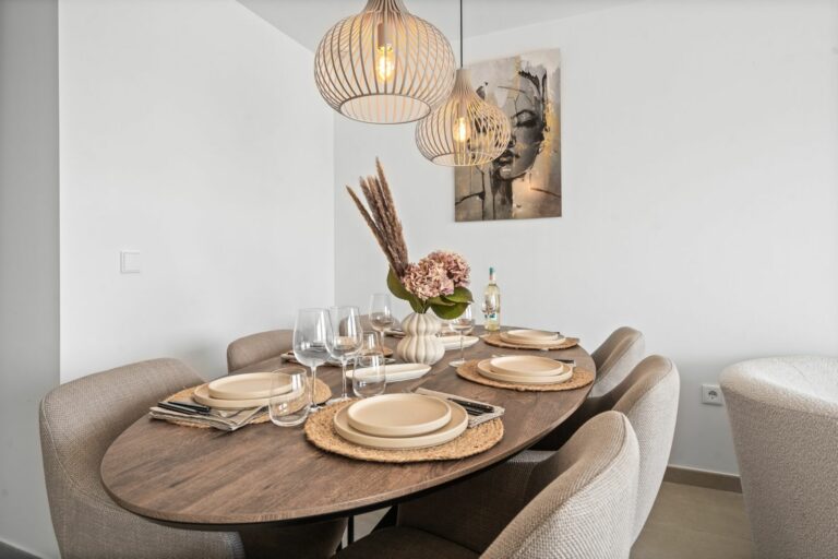 b2f5d57fe8e64838327f2bb47f2965a7 - 10