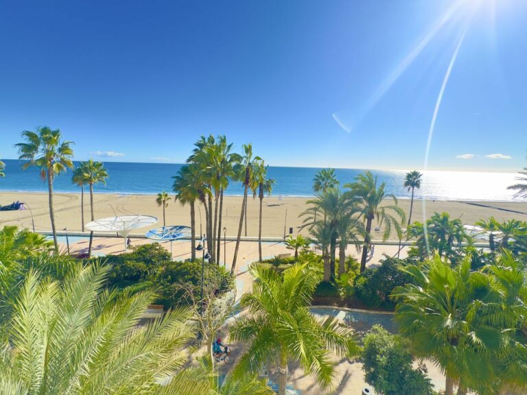 b3edd0196313522606e6dfaff38f9d7f - 13