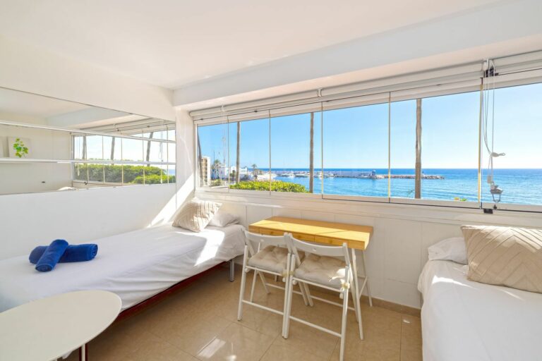 b476d63e7d707ba3dff52b025ce6186a - 13