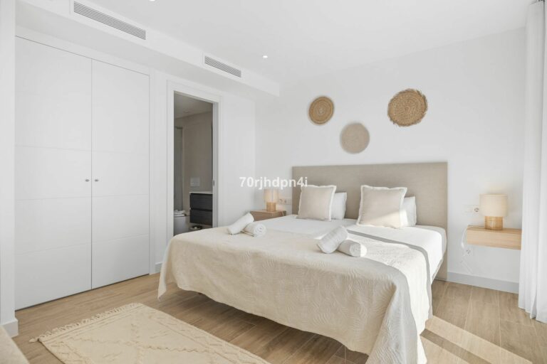 b4a89d7d96108e88b581ce65826cd130 - 16