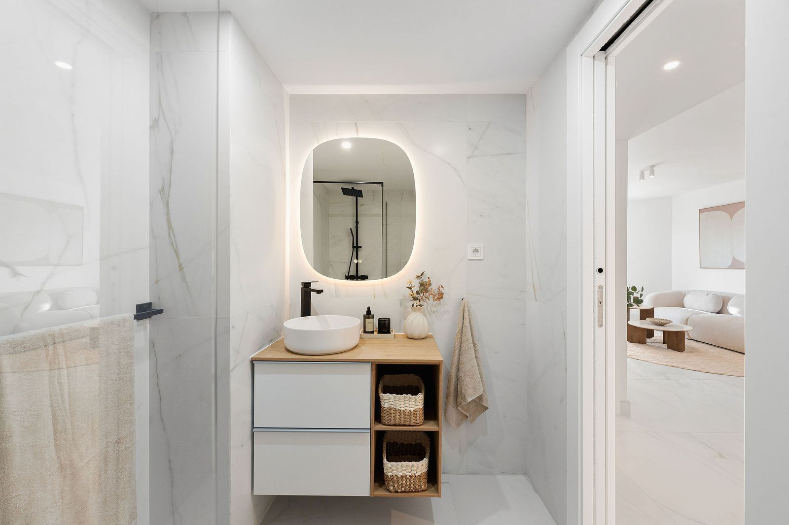 b5c0b24fe39fa30a87b01edf76efb421 - 16