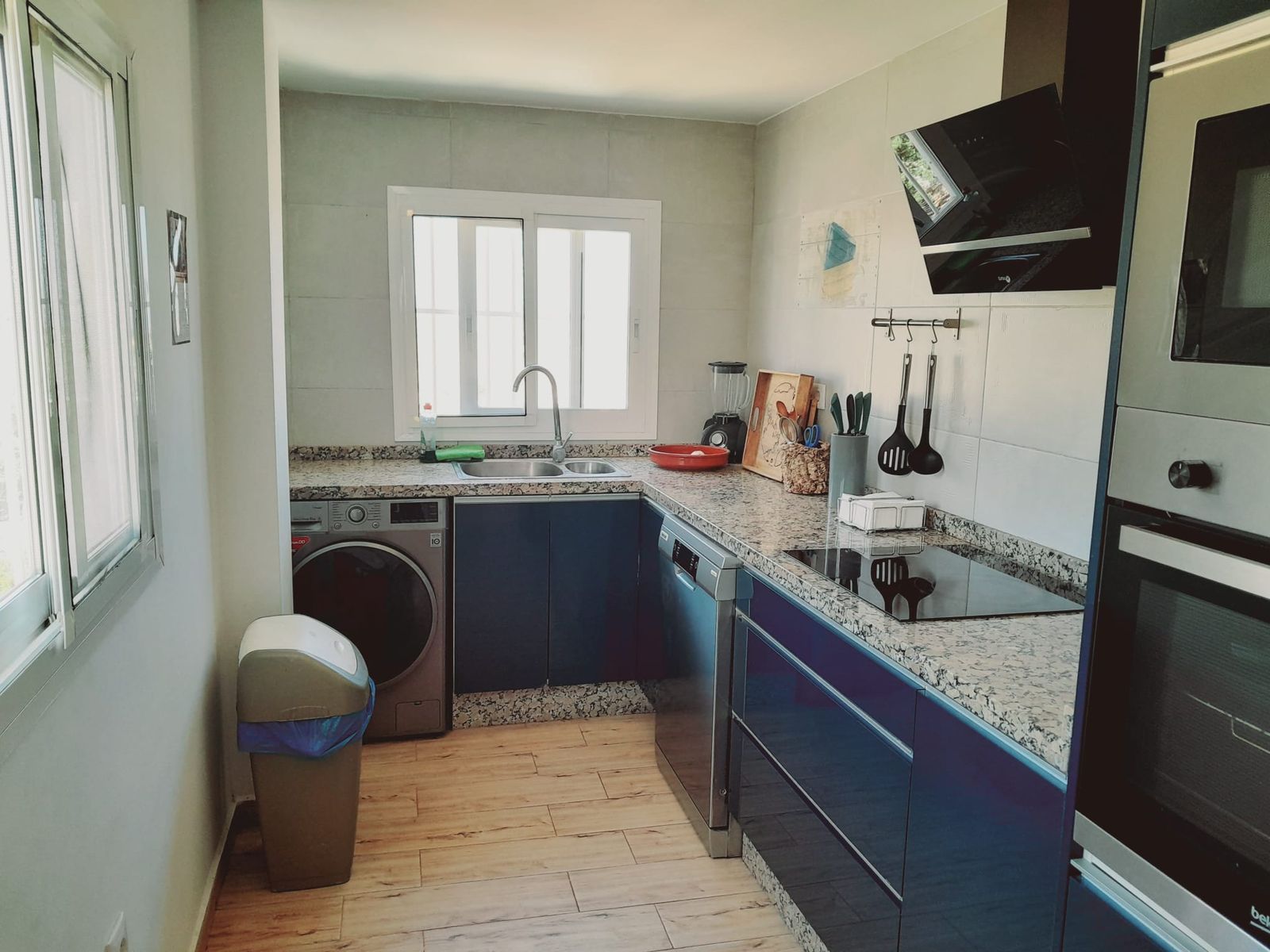 b609331562396237a07022b30635832e - 1