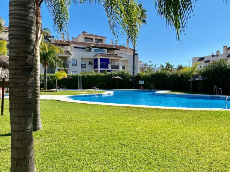 b7d9baa6a7cf8ae068e418c8cdf91a96 - 10