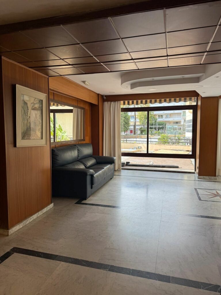 b863f82d710b58f94a831e95563a7cf1 - 13