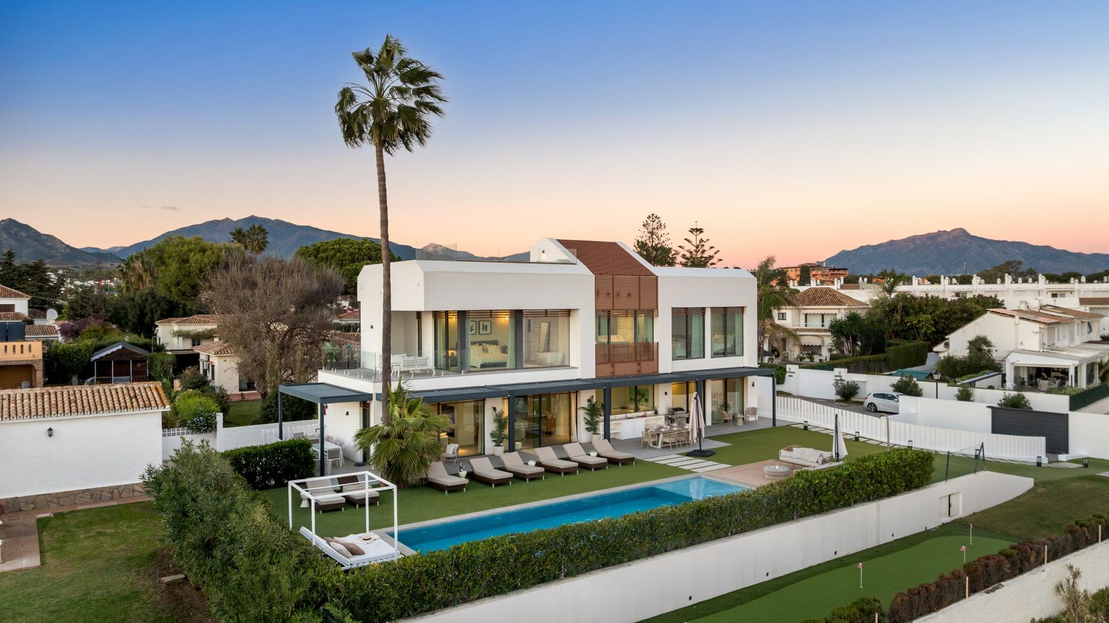 b99b1f7969ba52661711a7dd54e75c39 - 1