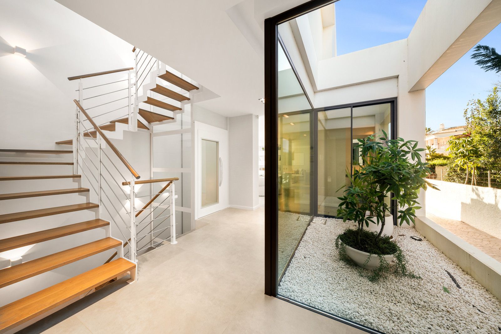 b99b1f7969ba52661711a7dd54e75c39 - 7