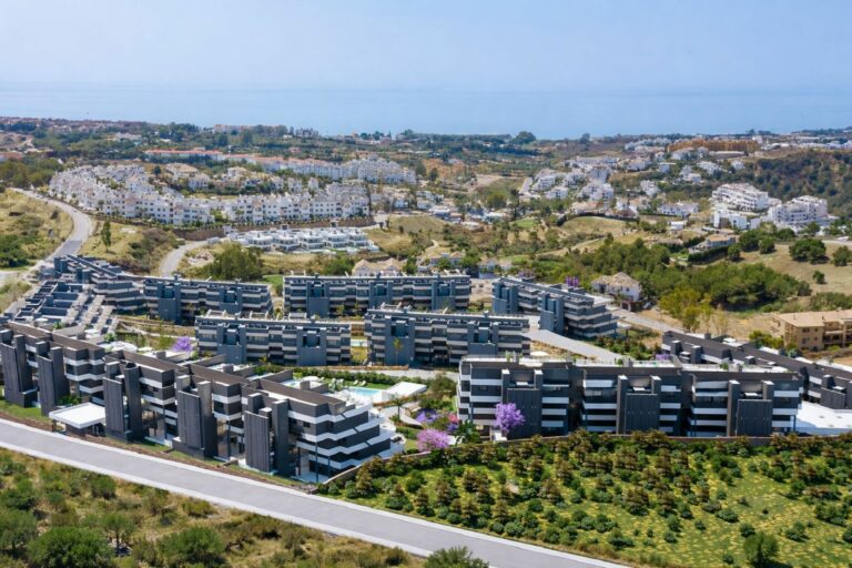 ba5f0eeb40ebe52de5ae513284c9f65c - 1