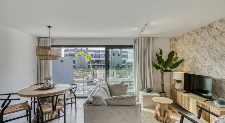 ba5f0eeb40ebe52de5ae513284c9f65c - 10