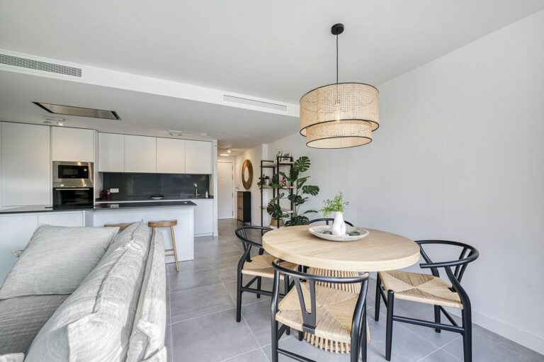 ba5f0eeb40ebe52de5ae513284c9f65c - 12