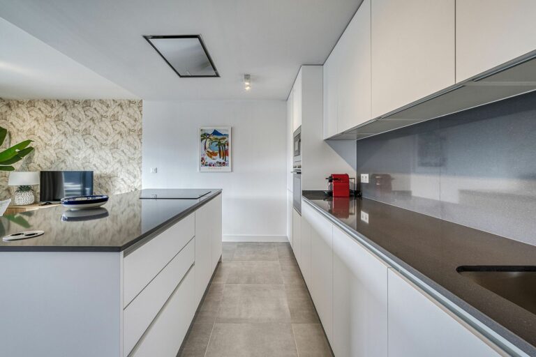 ba5f0eeb40ebe52de5ae513284c9f65c - 13