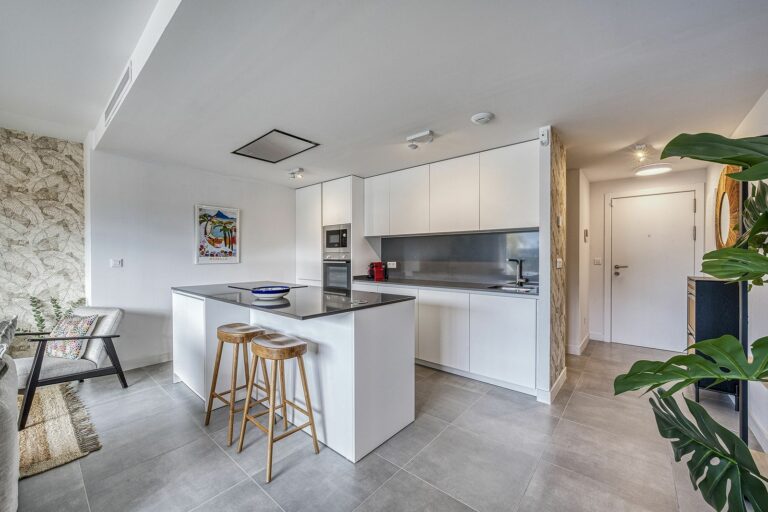 ba5f0eeb40ebe52de5ae513284c9f65c - 9