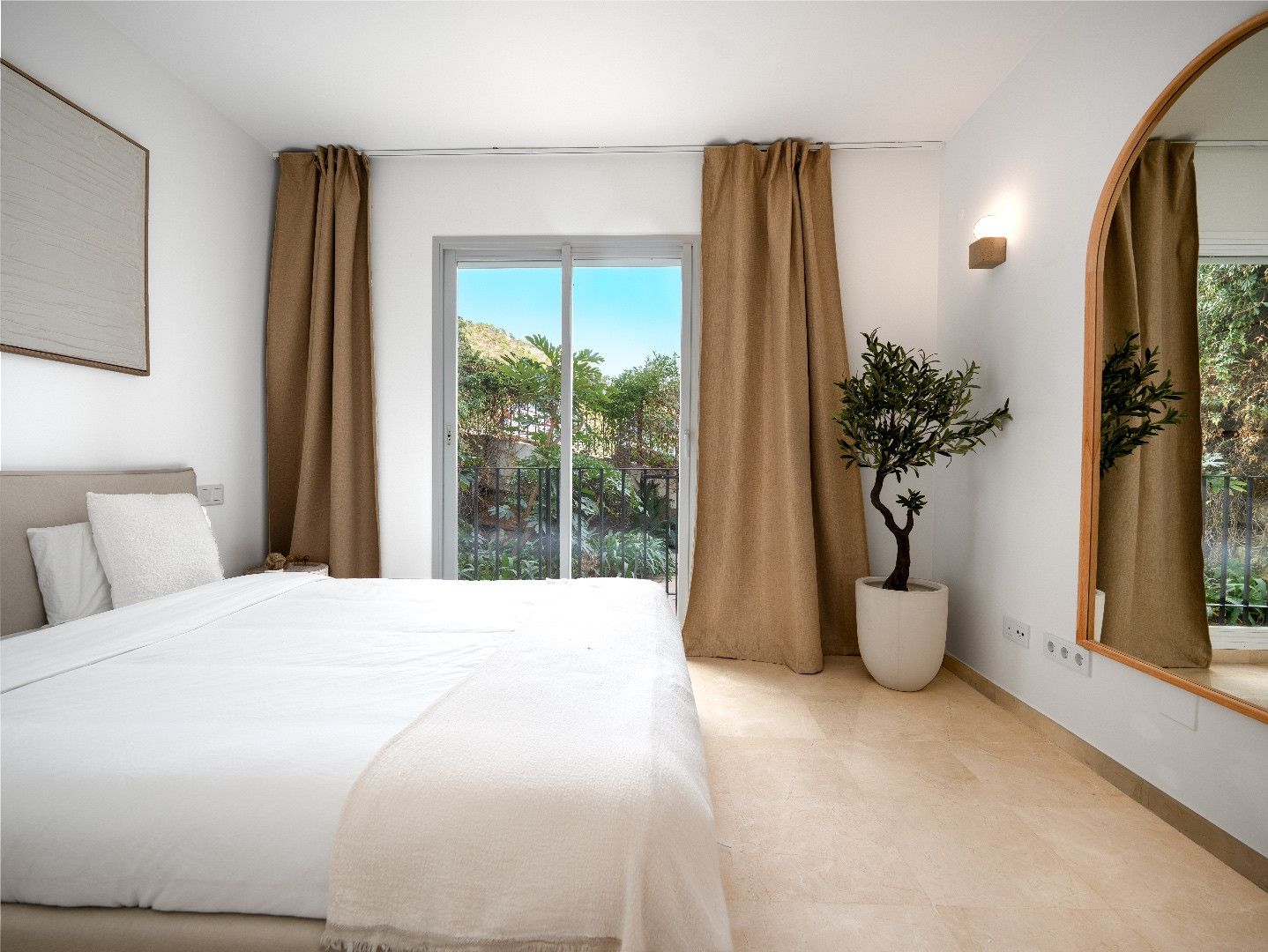 bb2c5e5b90f7881fc09ff3deaef9517d - 12