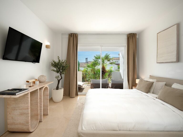 bb2c5e5b90f7881fc09ff3deaef9517d - 4