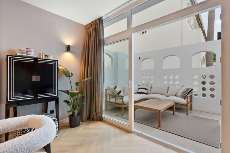 c00d022debb80d4a424f80f691897f1b - 9