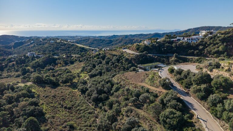 c179bd2c35bfe07f134679c40a3c9921 - 4