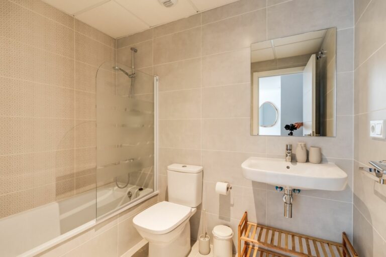 c24f4f809f083275ede0ecbf29f1dc40 - 10