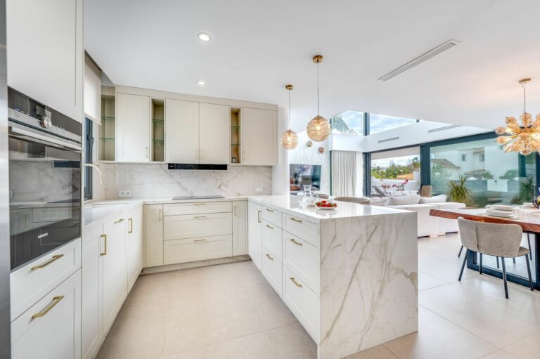 c2a0e0d146b05cb2d55c5ef3546509ee - 7