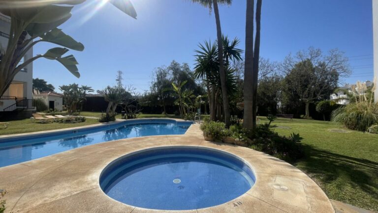 c39e0441c7beca88d69ad119a5231a25 - 12