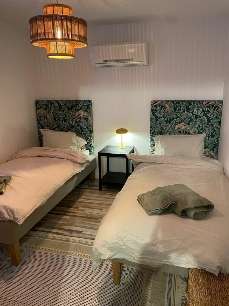 c3a65646da7fedafec90c42b0b7bad4b - 6